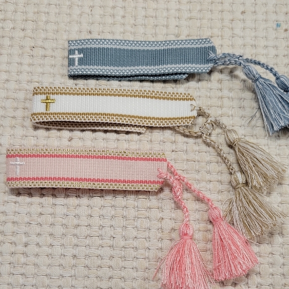 CHRISTIAN FIRST COMMUNION BAPTISM CONFIRMATION BRACELET, CHOICE OF COLOR - Picture 2 of 8